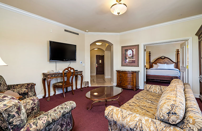 Carlton Suite