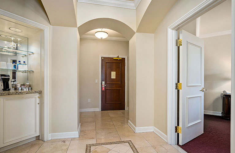 Carlton Suite